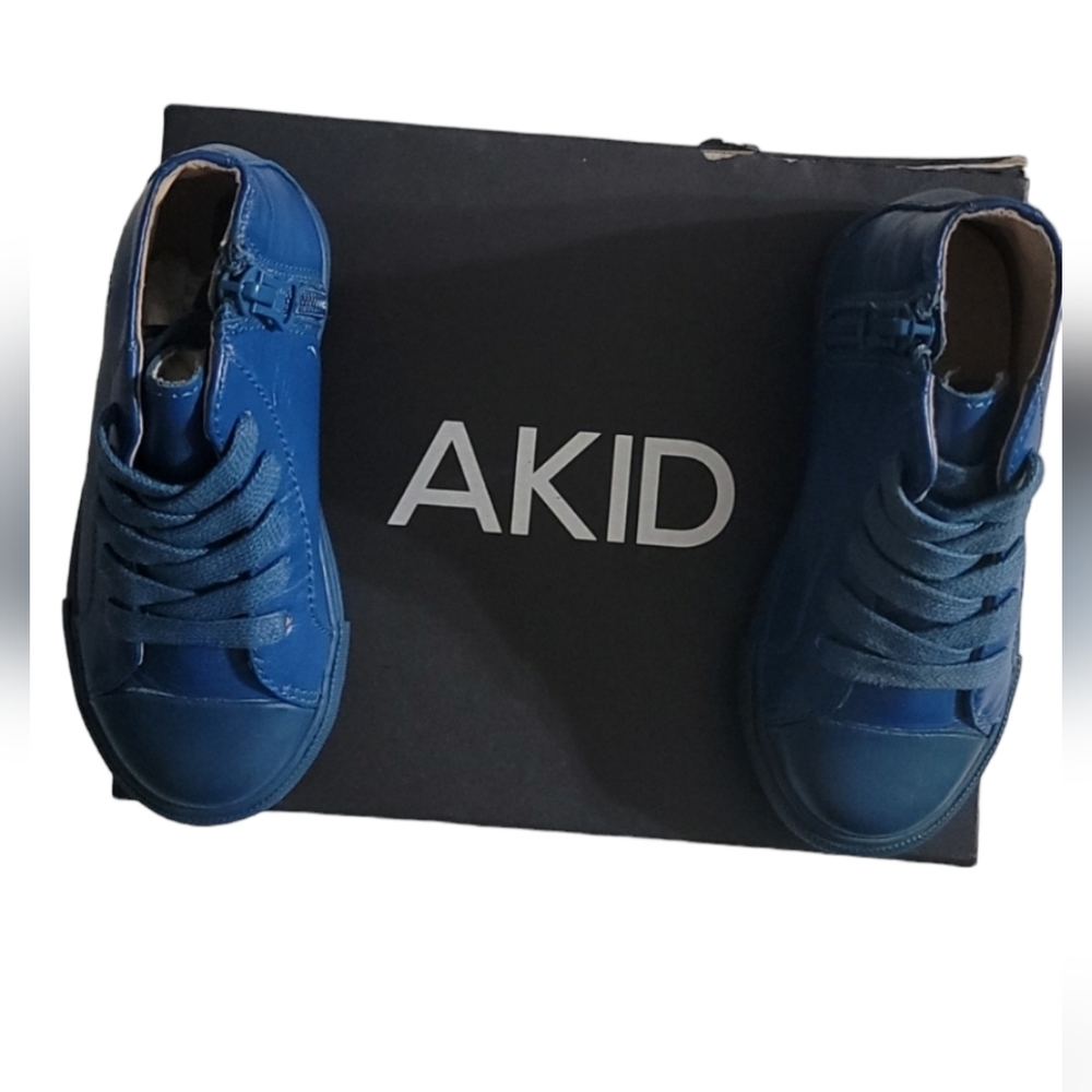 Akid Anthony Blue Shoe's